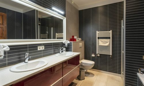 bathroom-family-suite