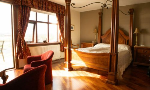 suite-with-spa-bath